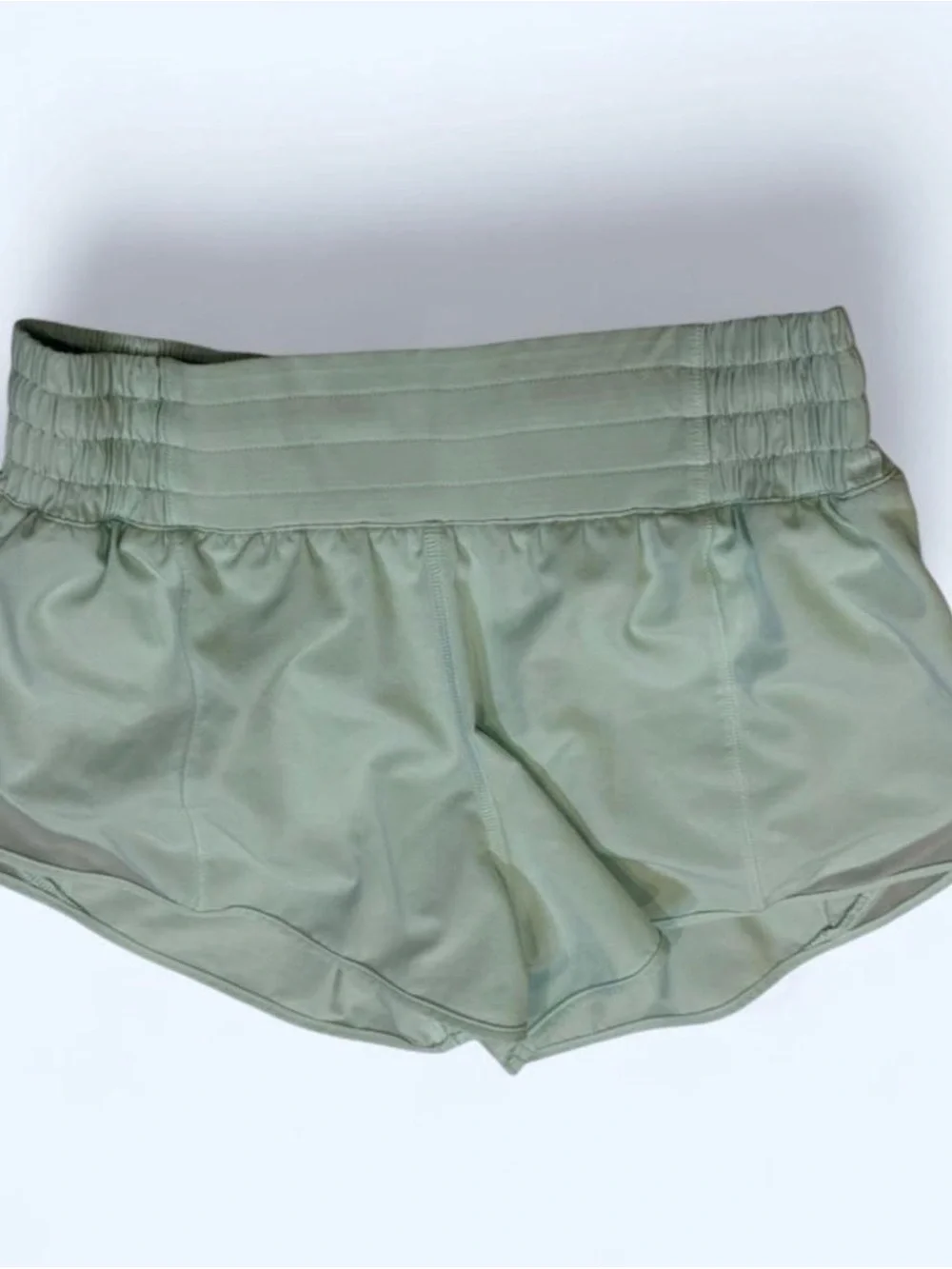 LululemonLight Light Green Women’s Athletic Shorts - Hotty Hot 2.5